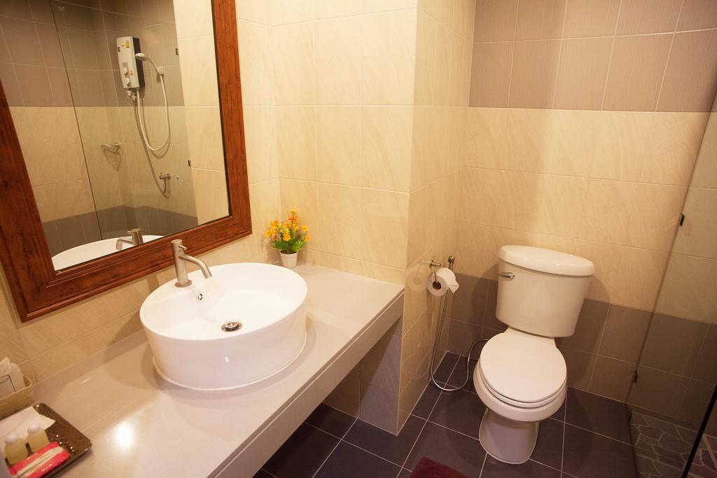 Morage Hotel Phitsanulok Ngoại thất bức ảnh