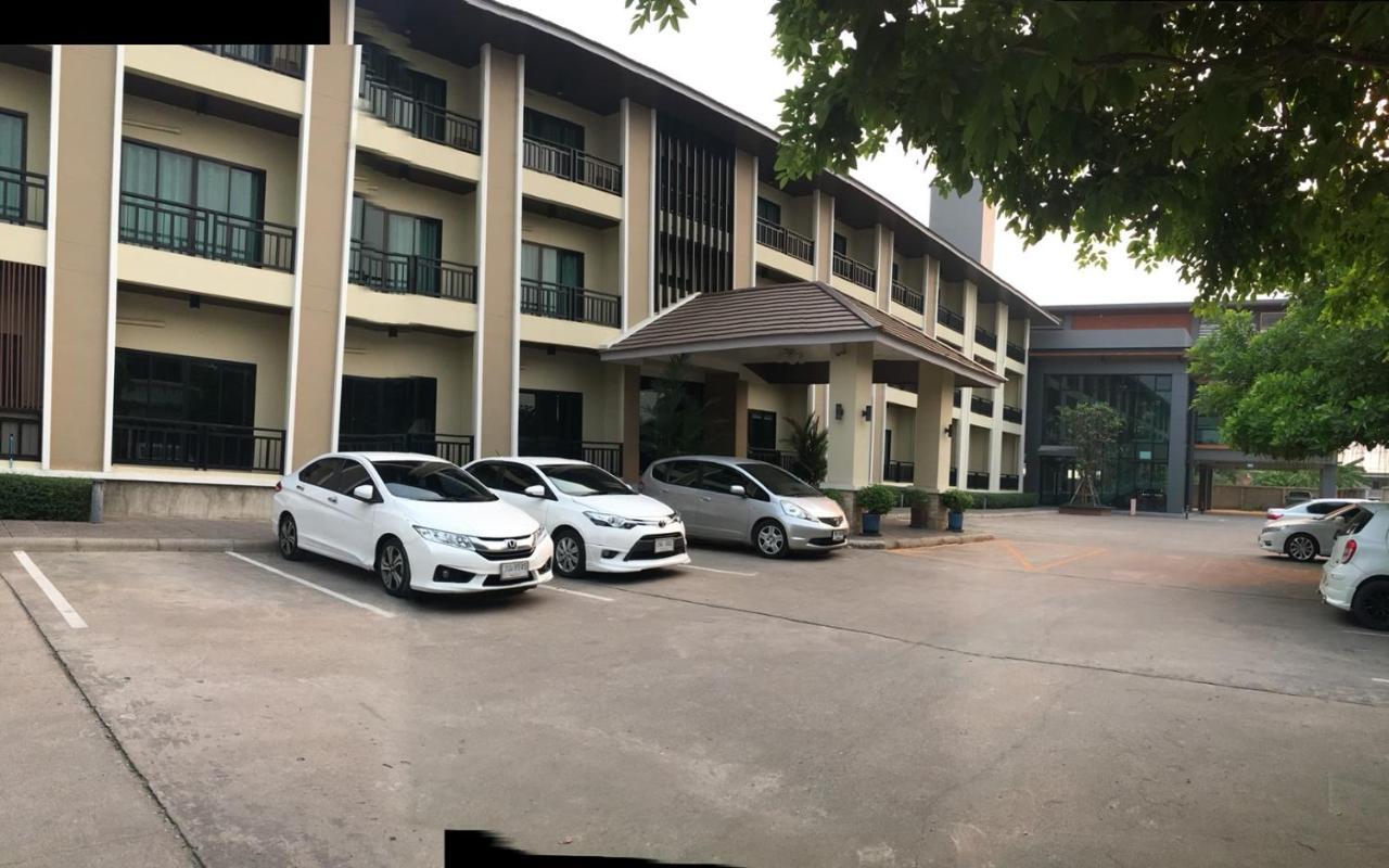 Morage Hotel Phitsanulok Ngoại thất bức ảnh